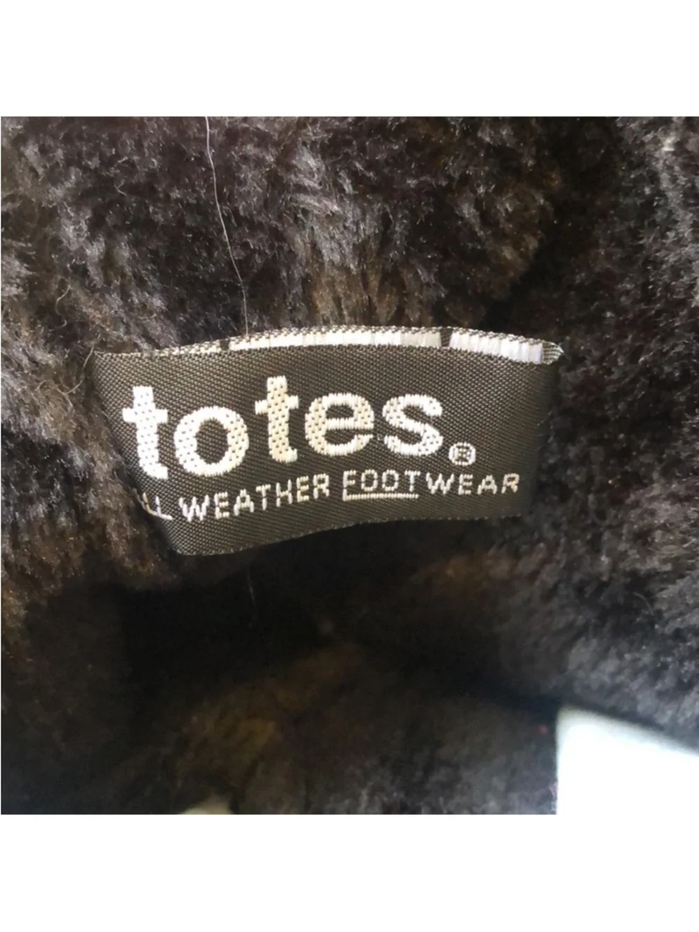 Totes Women’s Winter Furry Black Waterproof Outdoor Boots Size 10